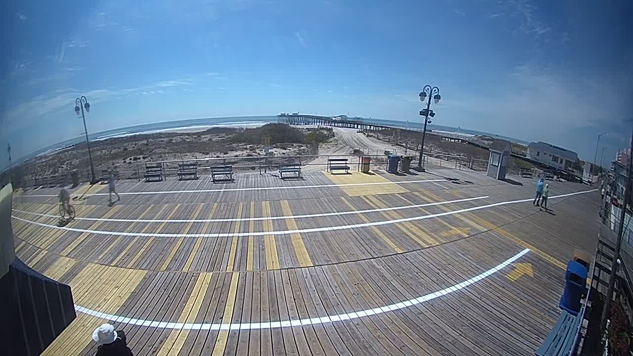 Bob's Grill 180 Pano Cam