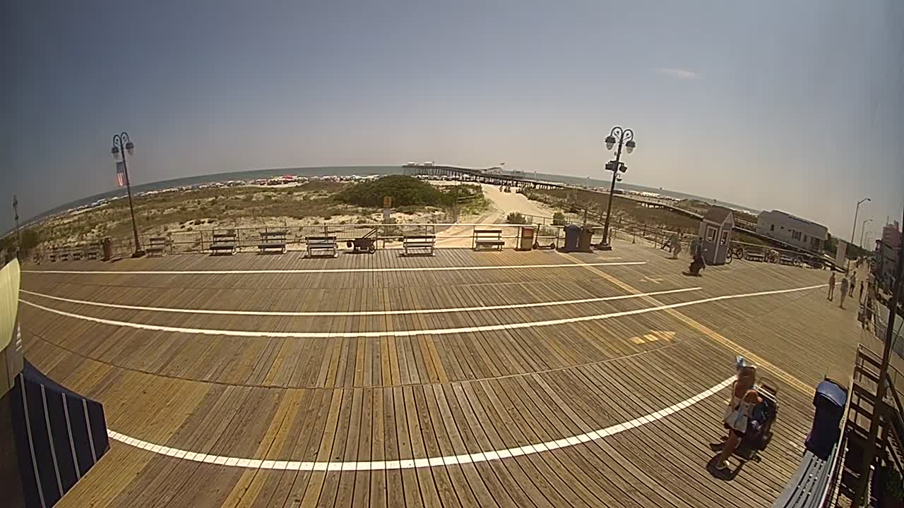 Bob's Grill 180 Pano Cam