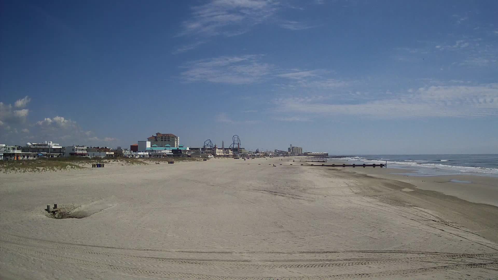 14th Street Beach Looking North Towards Beach