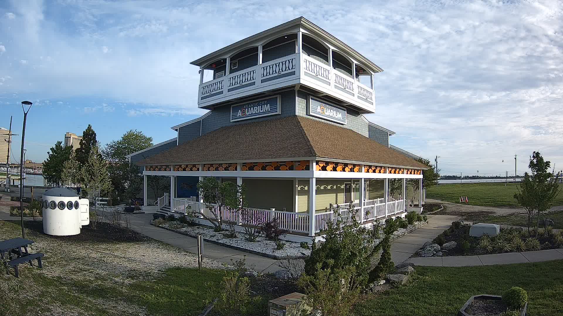 AC Aquarium Front Lawn