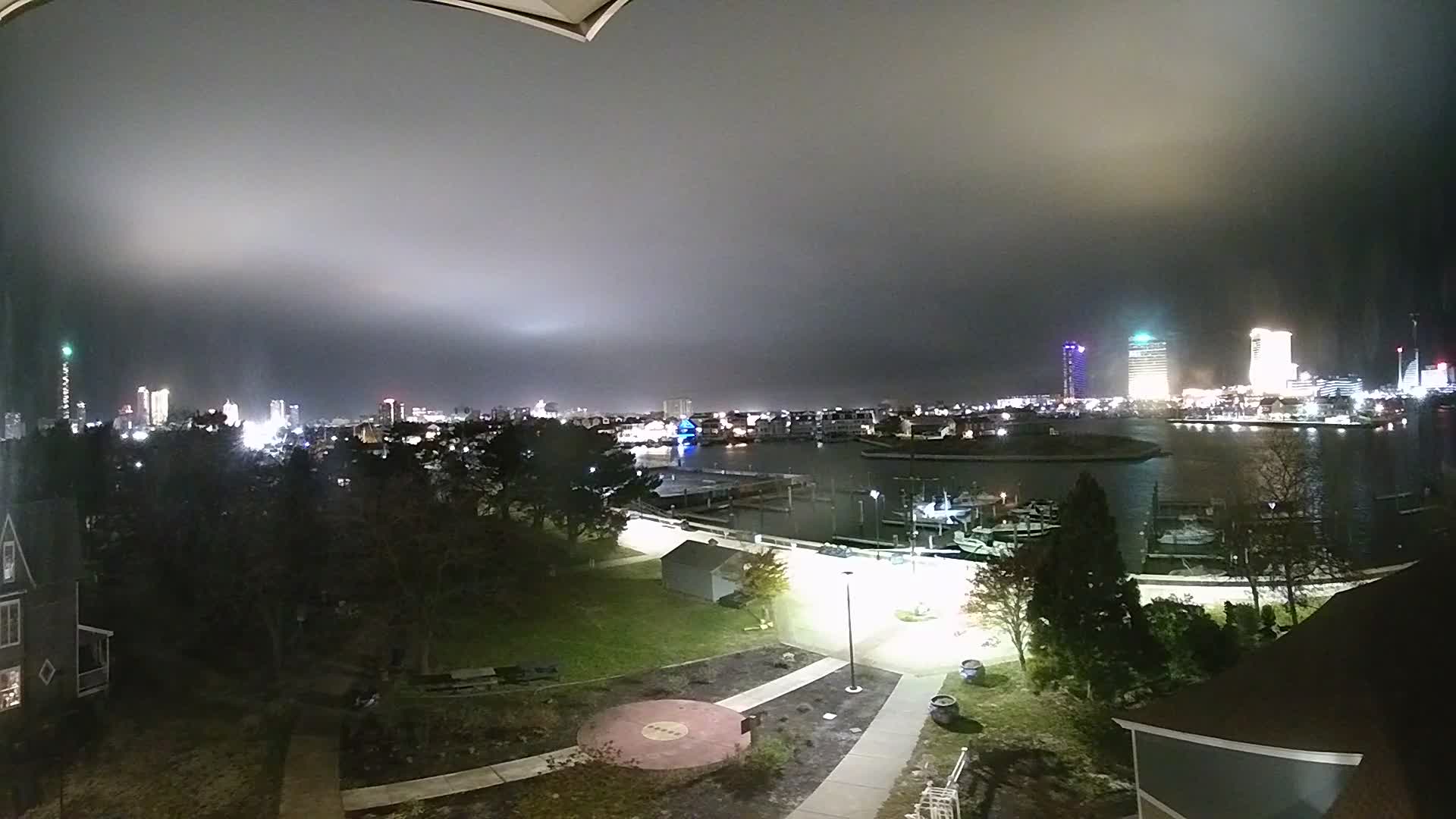 AC Aquarium Widows Walk Looking South