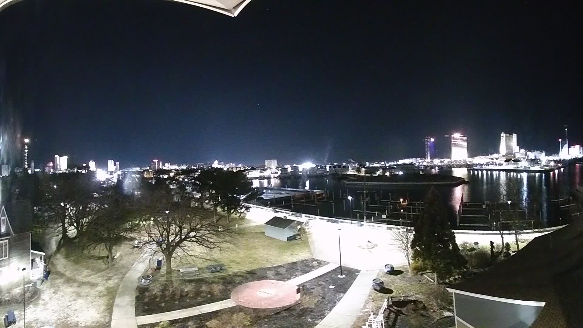 AC Aquarium Widows Walk Looking South