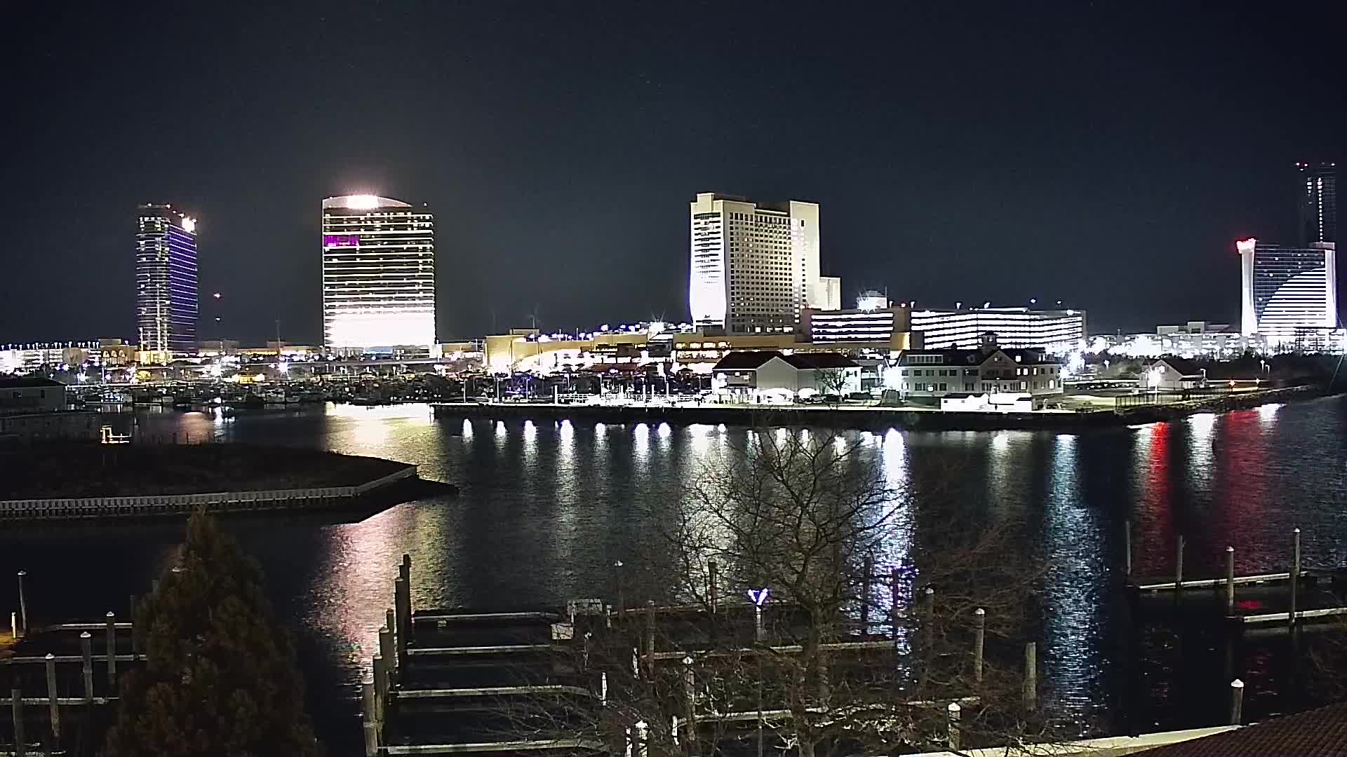 AC Aquarium Widows Walk Looking West