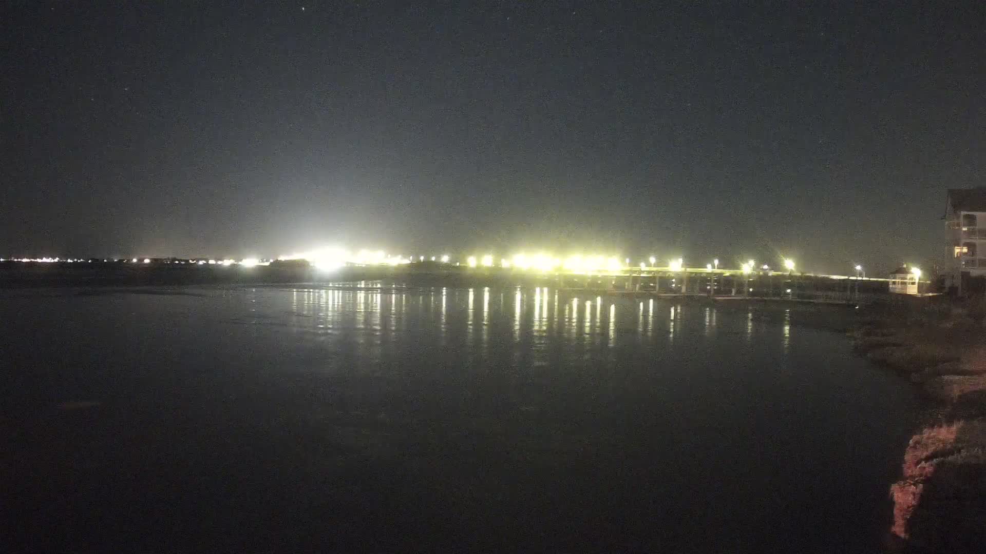 Broadway Avenue Looking West