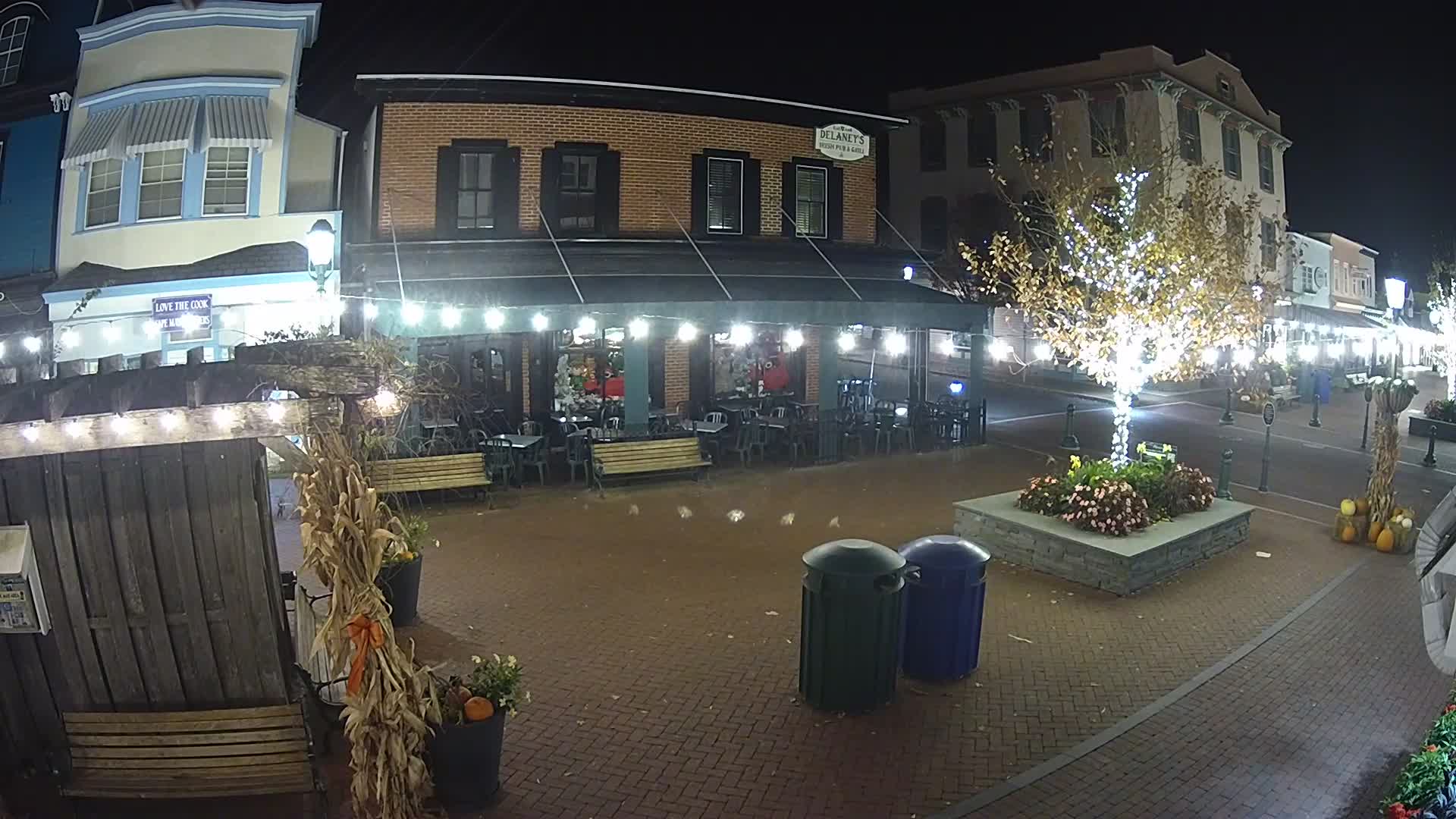 Henrys Cape May Looking South on Mall