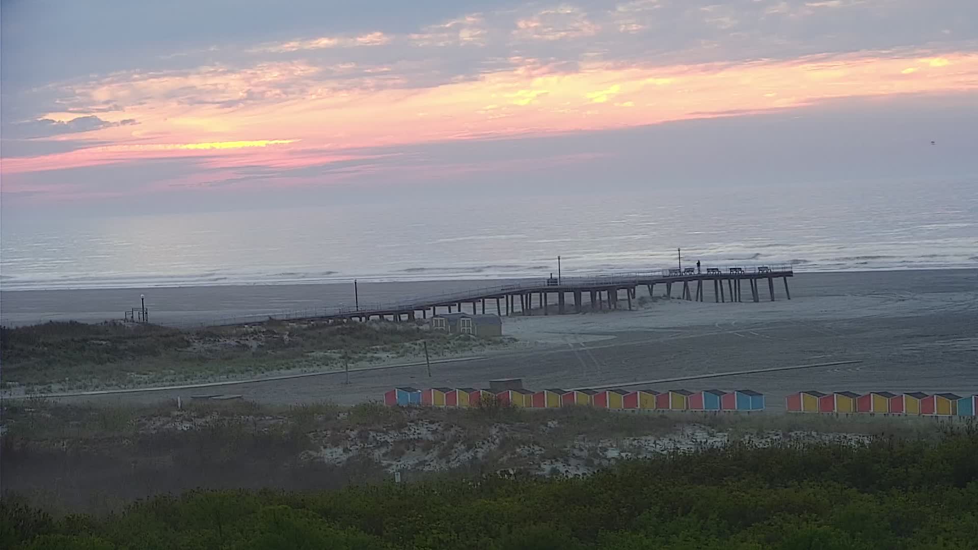 Crusader Resort View of Pier