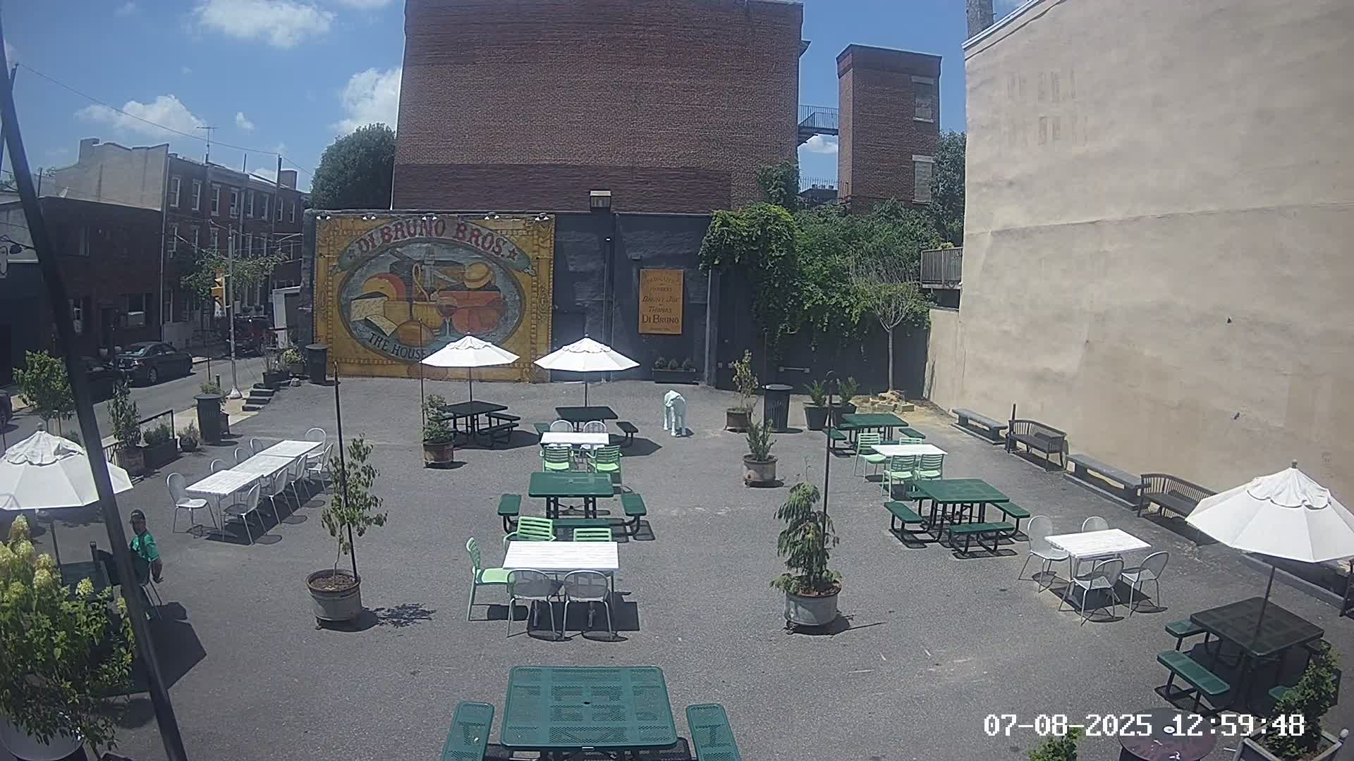 Pronto Building Looking at Piazza