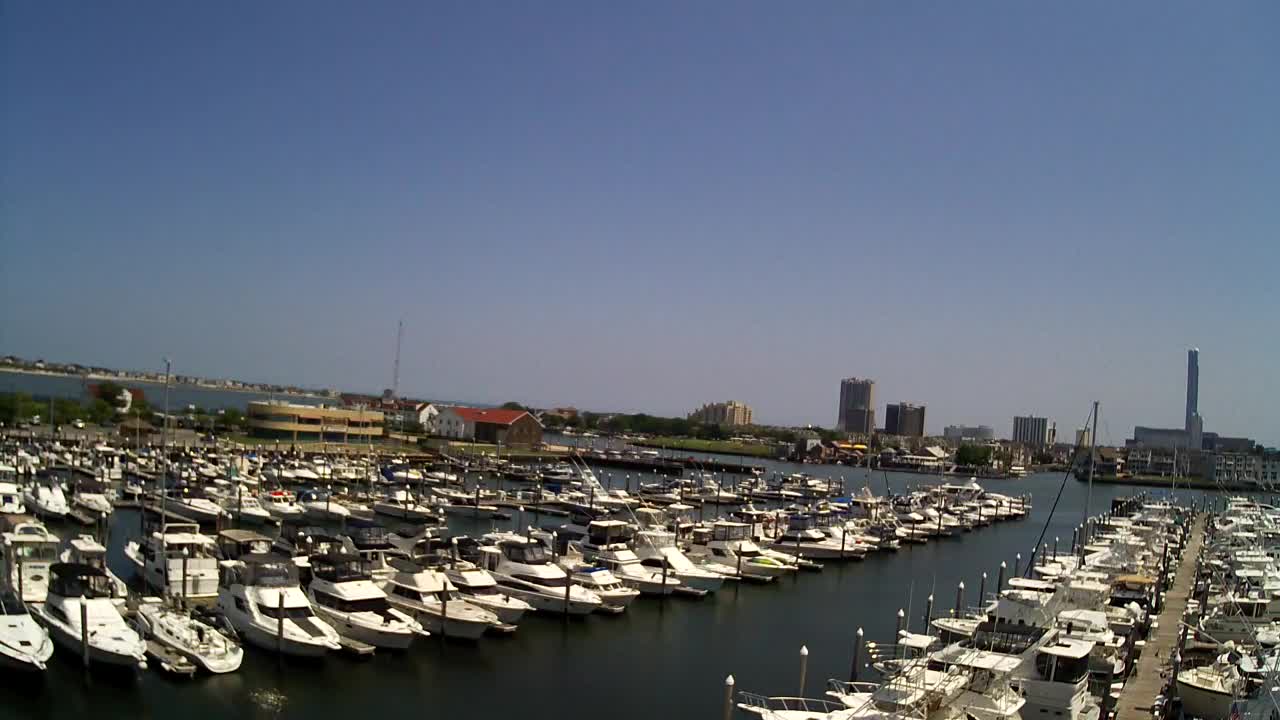 Golden Nugget Marina view looking east (wide)