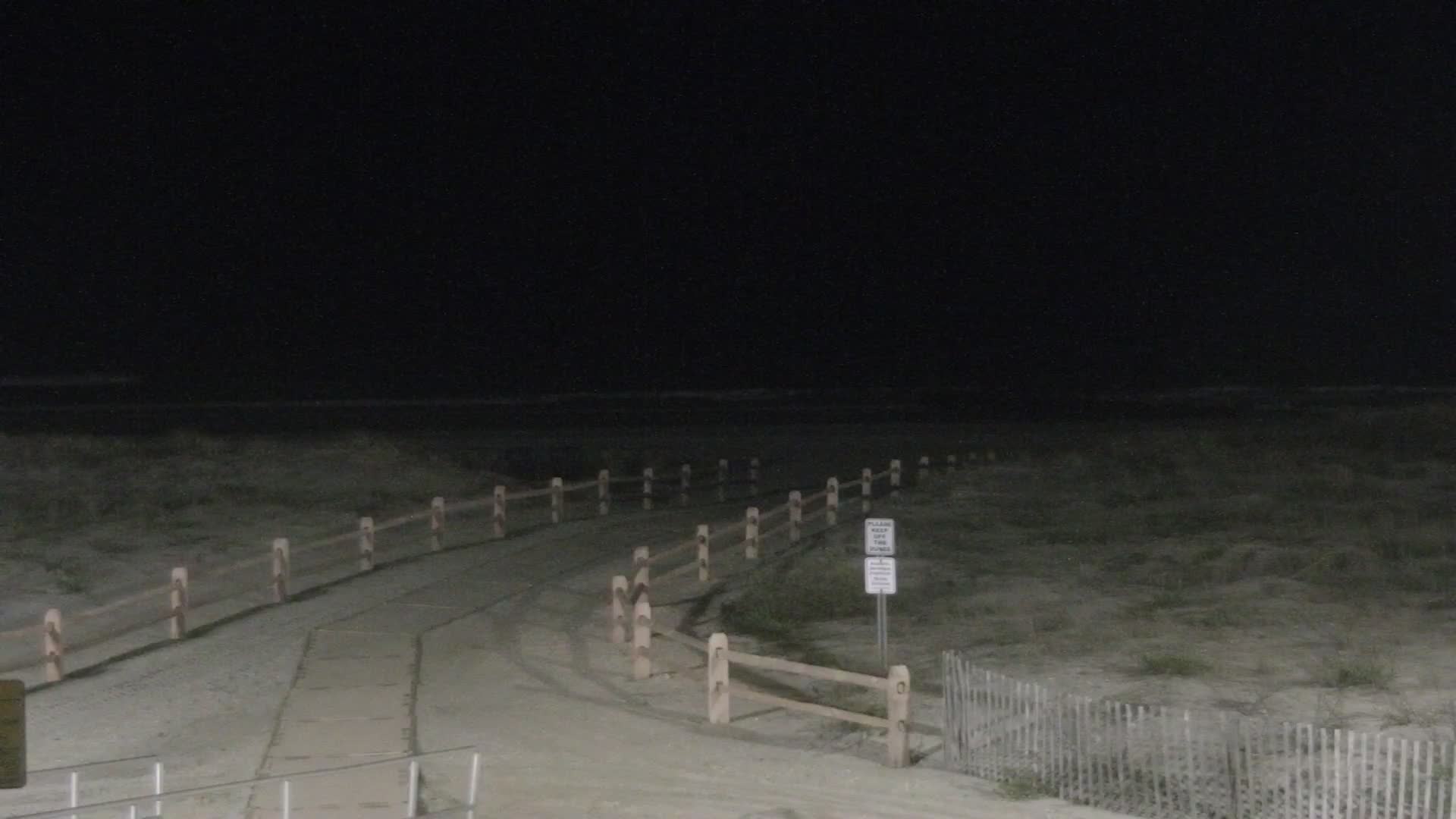 Henrys Landmark Jewelers PTZ Camera Beach