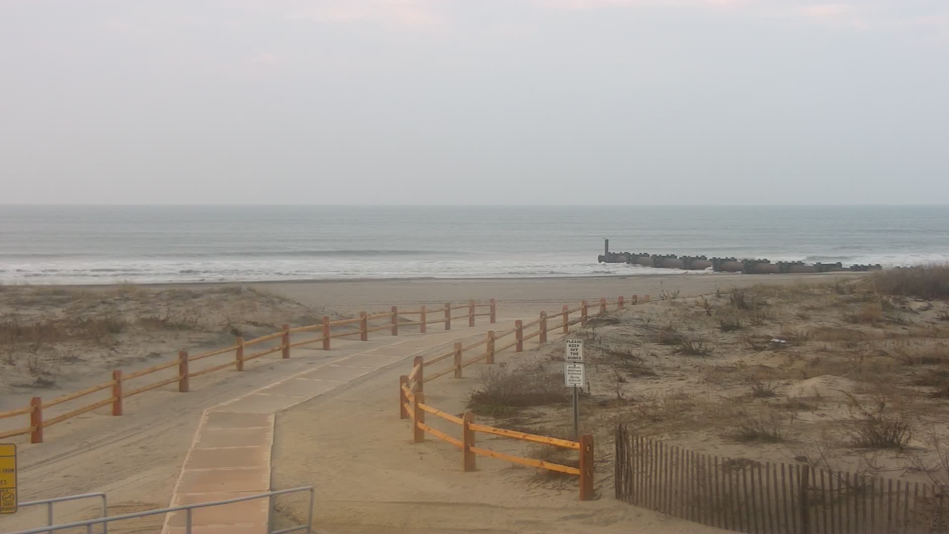 Henrys Landmark Jewelers PTZ Camera Beach