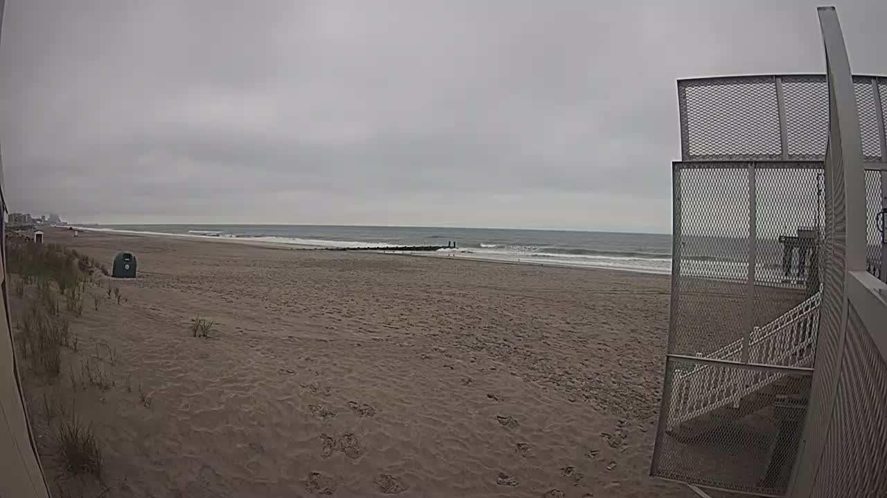 Margate Fishing Pier Beach and Surf North