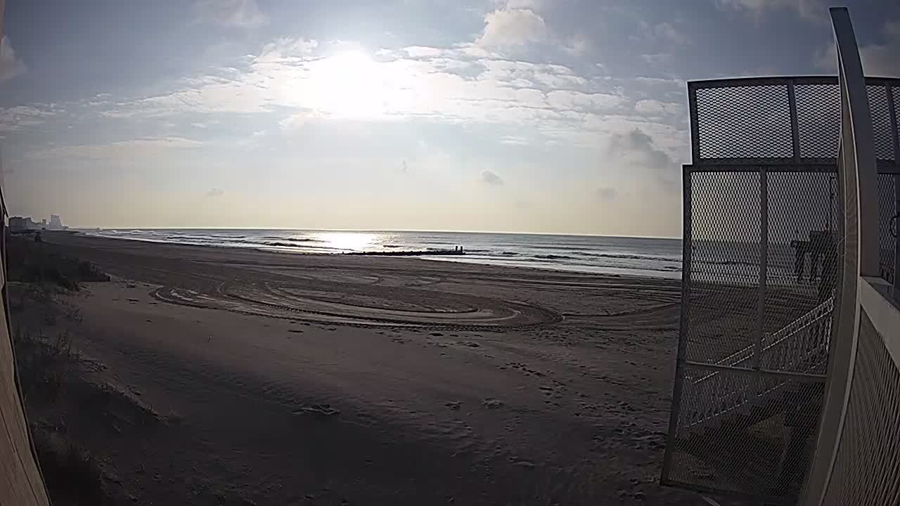 Margate Fishing Pier Beach and Surf North