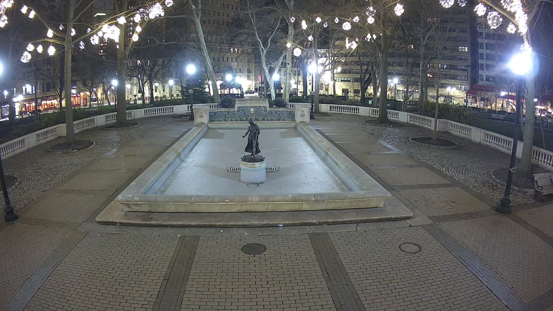 Rittenhouse Square Fountain Cam