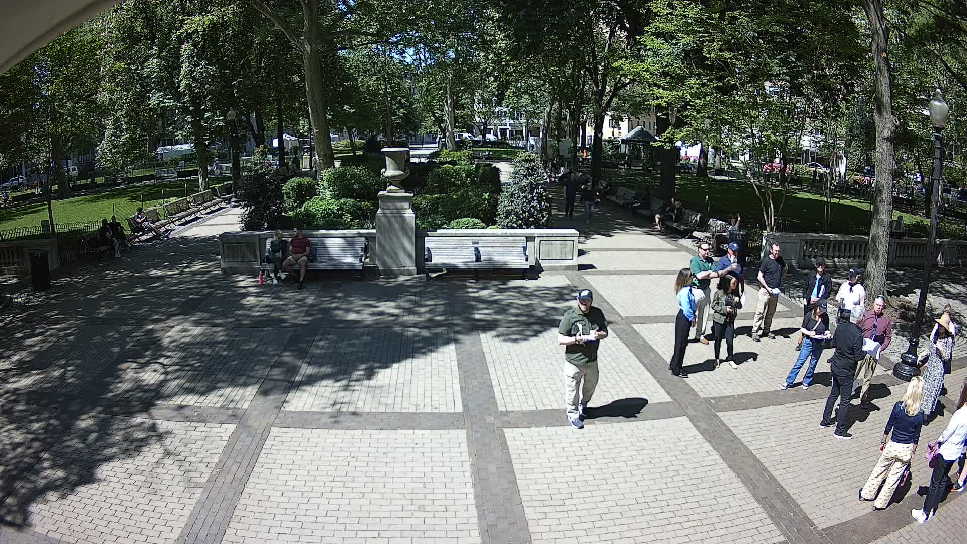 Rittenhouse Square Xmas Tree Cam II