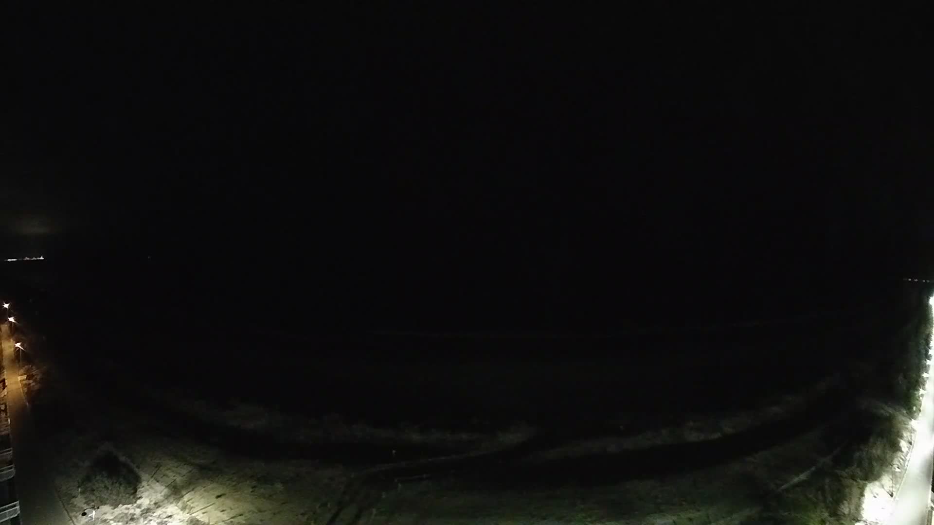 Spinnaker (North) Pano Looking East