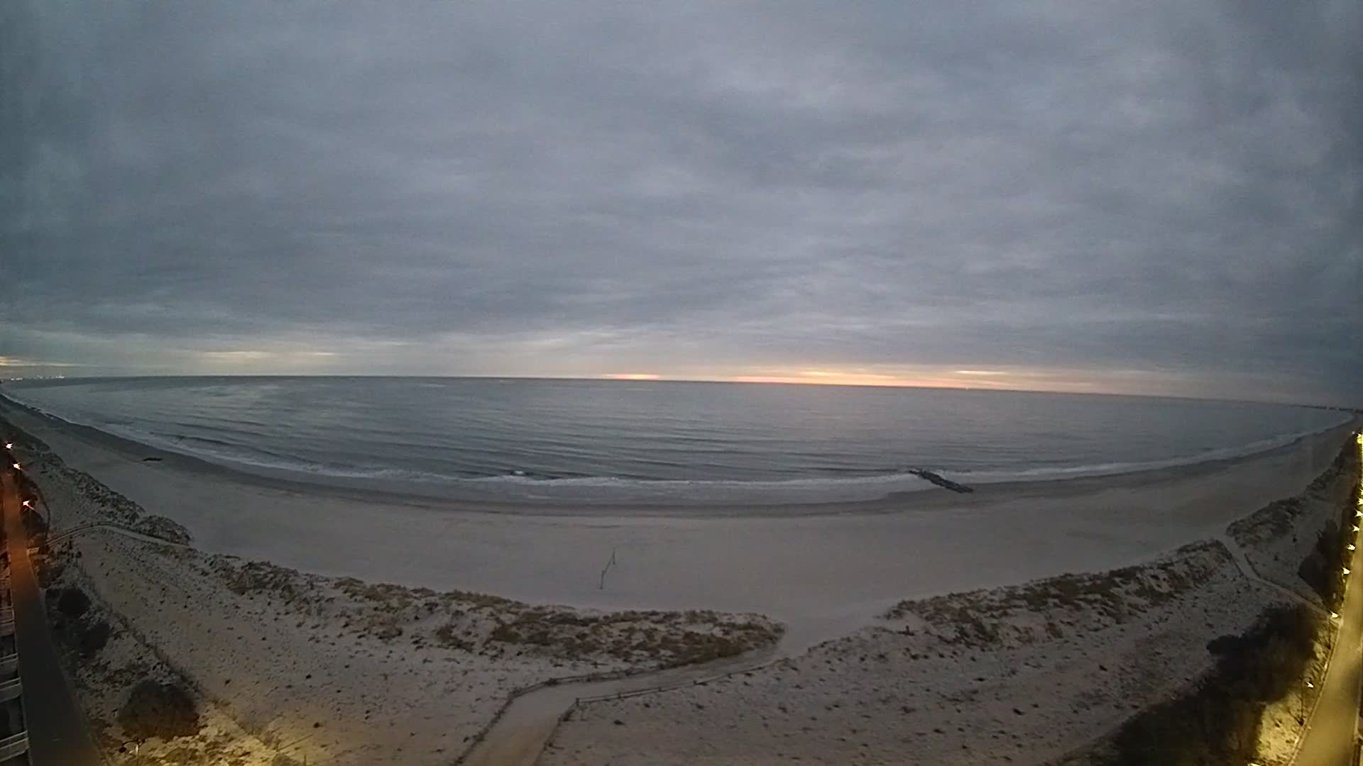 Spinnaker (North) Pano Looking East