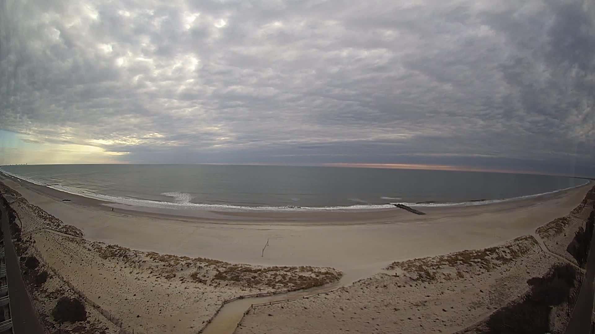 Spinnaker (North) Pano Looking East