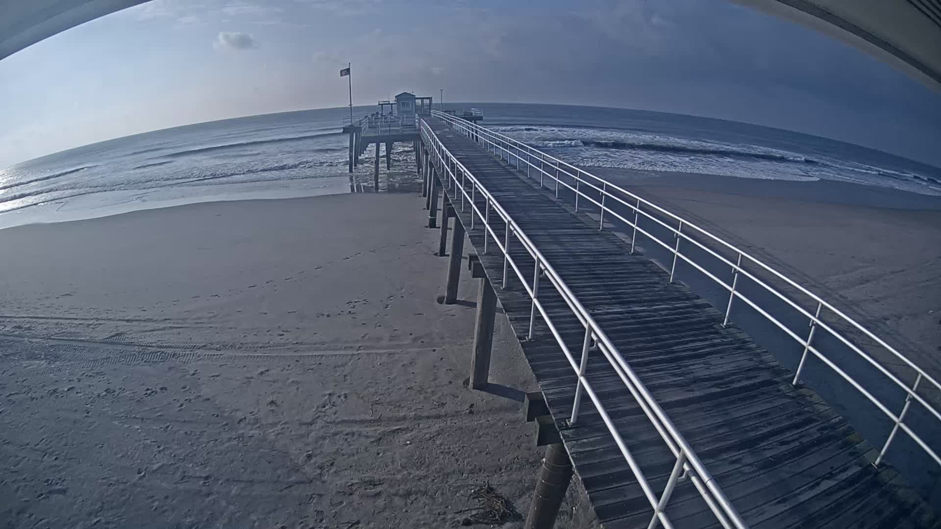 Ventnor City Fishing Pier Looking East