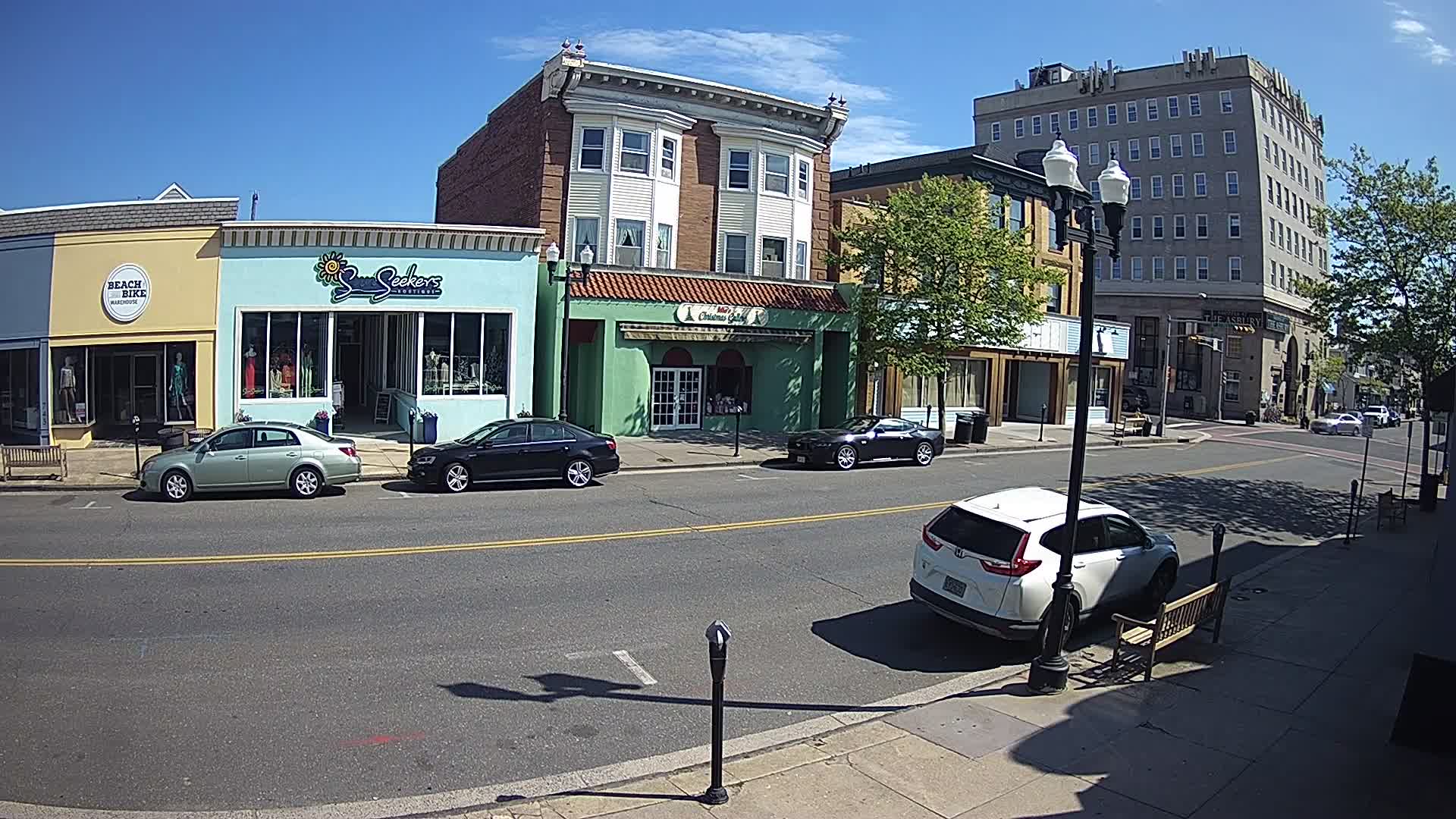 Wallace Hardware Looking South
