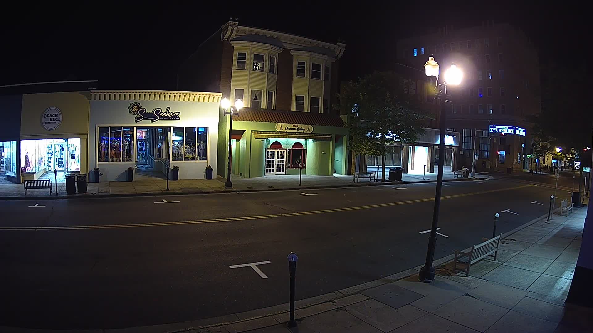 Wallace Hardware Looking South