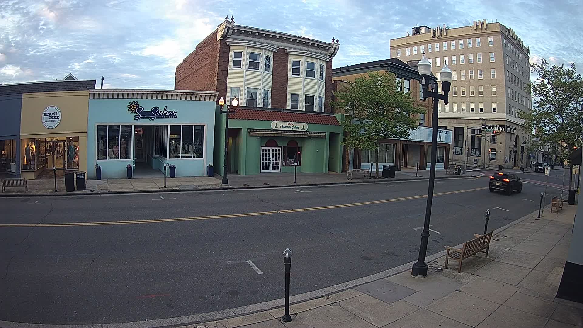 Wallace Hardware Looking South