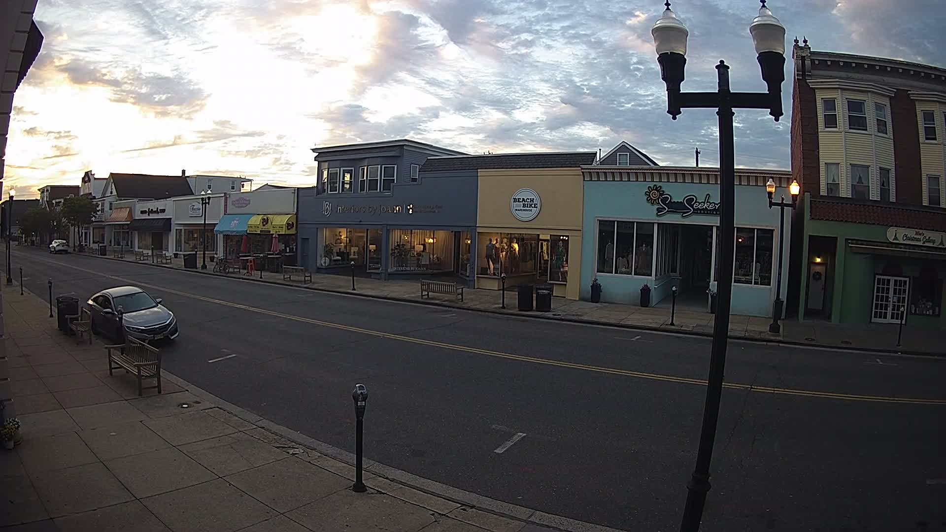 Wallace Hardware Looking North